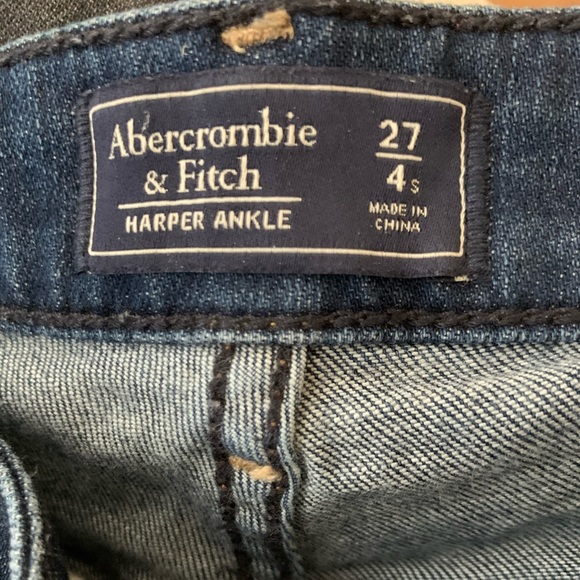 Mid-Rise, Medium Wash Stretch Skinny Jeans - Picture 4 of 7